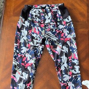 DopWomen's Multicolor Printed Capris